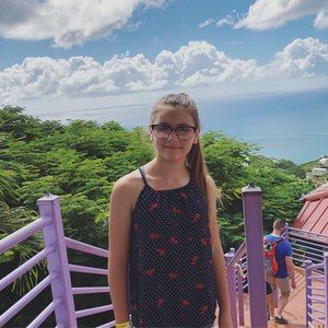 Meet your Posher, Tia